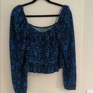Zara Women's Black and Blue Floral Blouse